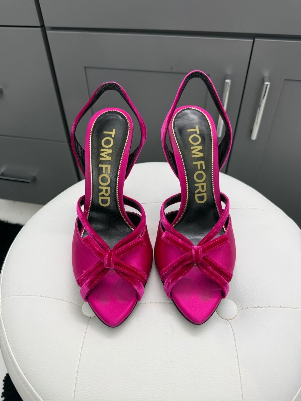 Tom Ford Hot Pink Satin Knotted Slingback Heels - Picture 4 of 4